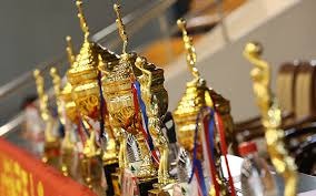 美职联2025年常规赛最佳阵：梅西领衔，布安加、伊万德入选